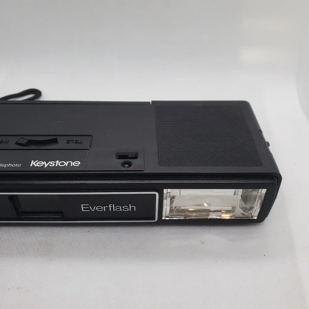 Keystone Everflash XR308 2X Telephoto 110 Film Camera Built In Flash UNTESTED